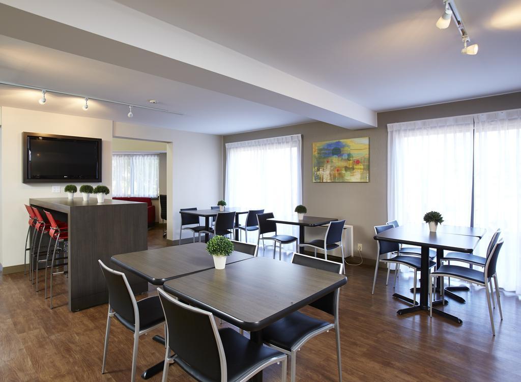 Comfort Inn South Shore Бушервіль Екстер'єр фото
