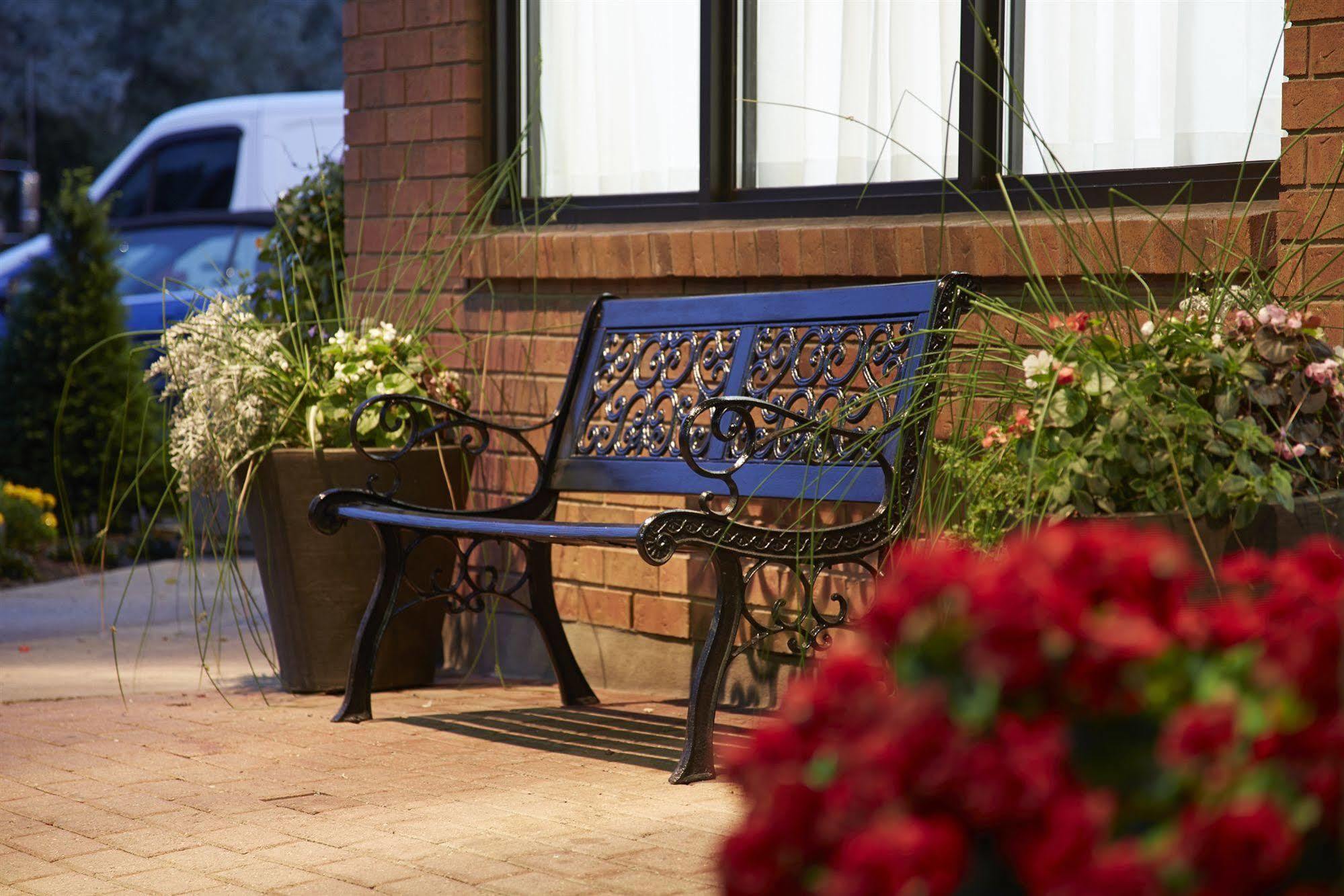 Comfort Inn South Shore Бушервіль Екстер'єр фото